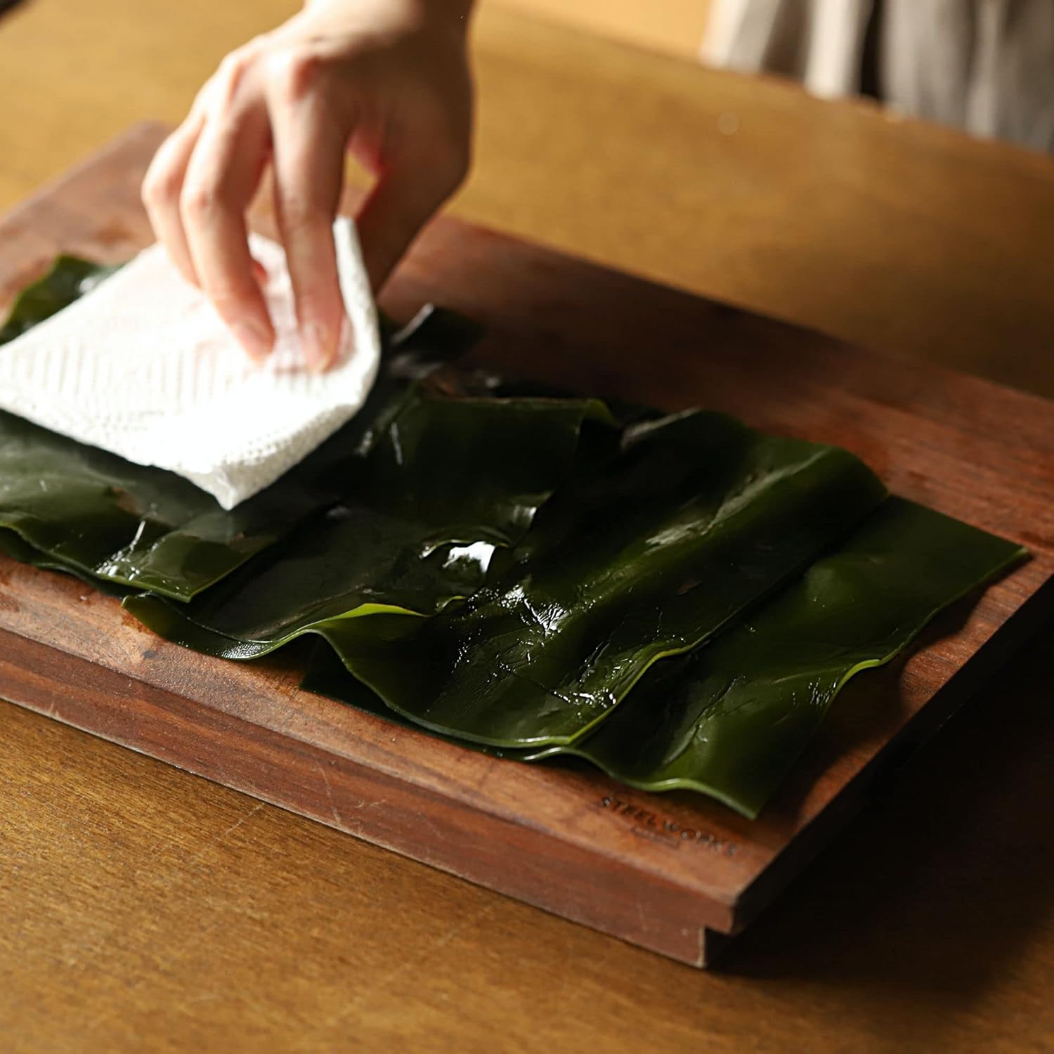 [Unha's Asian Snack Box] Korean Wild Kombu, Dried Kelp 3.52oz - Product of Korea